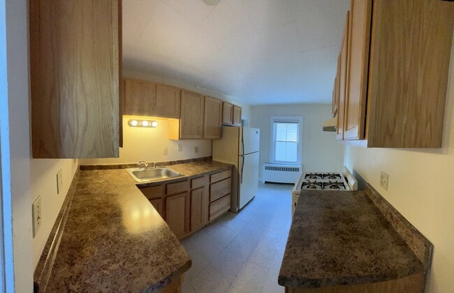 29 N Union St, Unit 2 in Burlington, VT - Foto de edificio - Building Photo