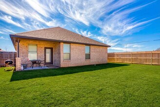 7224 23rd St in Lubbock, TX - Building Photo - Building Photo