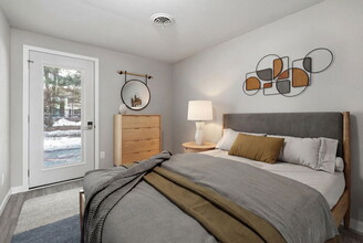 313 Novak St in Mosinee, WI - Foto de edificio - Building Photo