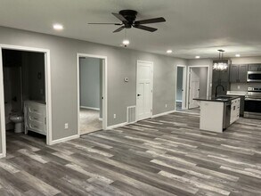 107 W Leighton St in Pittsburg, KS - Building Photo - Building Photo