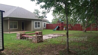 2 Golden Eagle Ct in Fort Mitchell, AL - Building Photo - Building Photo