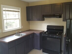 95 Hidden Brook Ct in Atlanta, GA - Building Photo - Building Photo