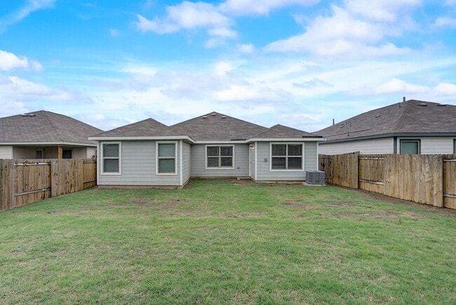 709 Trinity Trl in Denton, TX - Building Photo - Building Photo
