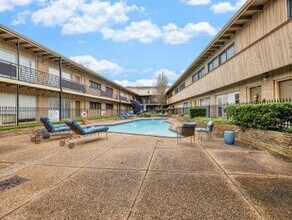3809 N Braeswood Blvd in Houston, TX - Building Photo - Building Photo