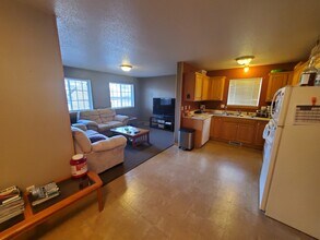 4907 South Tennis Lane in Sioux Falls, SD - Foto de edificio - Building Photo