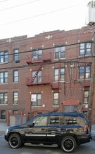 3946 Barnes Ave in Bronx, NY - Building Photo - Building Photo