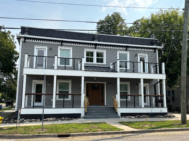 800 Douglas St NW