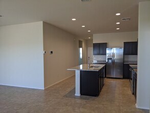 36488 W Barcelona Ln in Maricopa, AZ - Building Photo - Building Photo