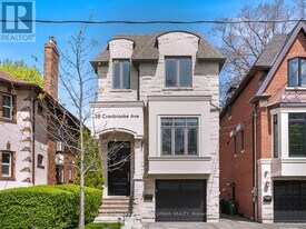38 Cranbrooke Ave in Toronto, ON - Building Photo