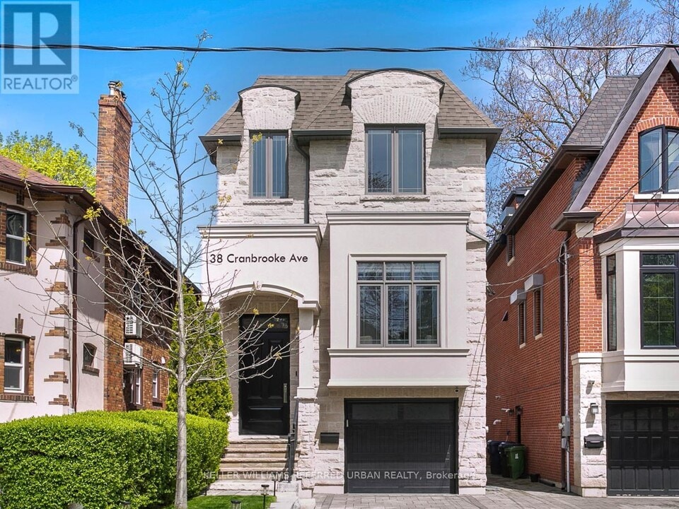 38 Cranbrooke Ave in Toronto, ON - Building Photo