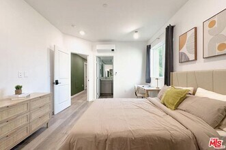 3124 W 11th St in Los Angeles, CA - Building Photo - Building Photo