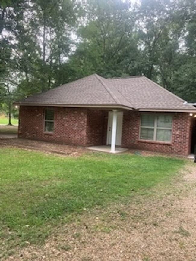 46088 N Baptist Rd in Hammond, LA - Building Photo - Building Photo