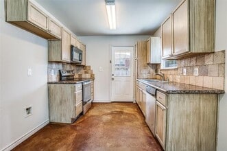 837 E College St in Princeton, TX - Building Photo - Building Photo