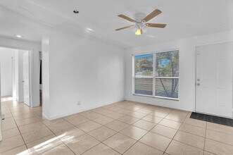 1828 Maypop Rd in West Palm Beach, FL - Building Photo - Building Photo
