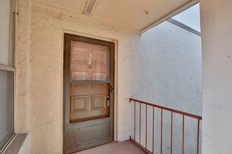 516 Orange Dr in Altamonte Springs, FL - Building Photo - Building Photo