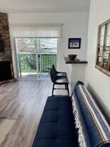 15 Spinnaker St, Unit 3 A in Marina Del Rey, CA - Building Photo