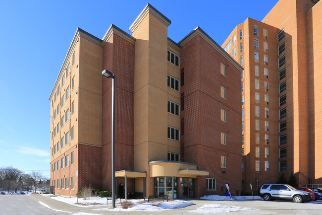 Rockway Gardens Village in Kitchener, ON - Building Photo - Building Photo