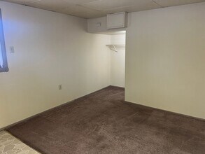 211 Anne St in Dekalb, IL - Building Photo - Building Photo