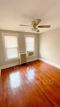 522 E 38th St photo'