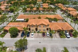 10919 SW 182nd Ln in Miami, FL - Building Photo