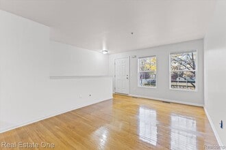 1084 Faulkner in Troy, MI - Building Photo - Building Photo