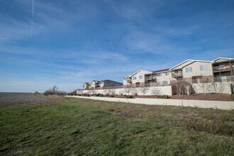 Gateway Estates Apartments in Beloit, WI - Foto de edificio - Building Photo