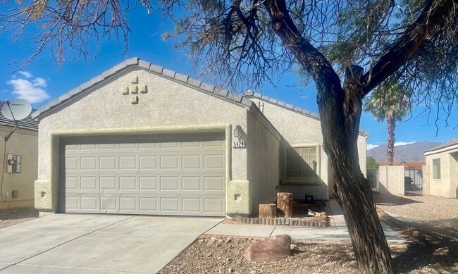 property at 5424 Eagle Claw Ave