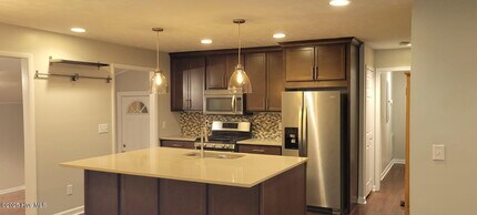490 N May St in Southern Pines, NC - Building Photo - Building Photo
