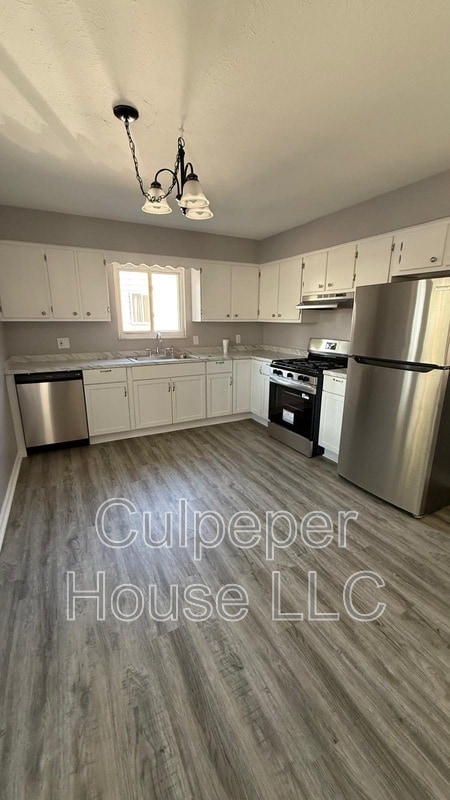 property at 1924 Belvoir Dr