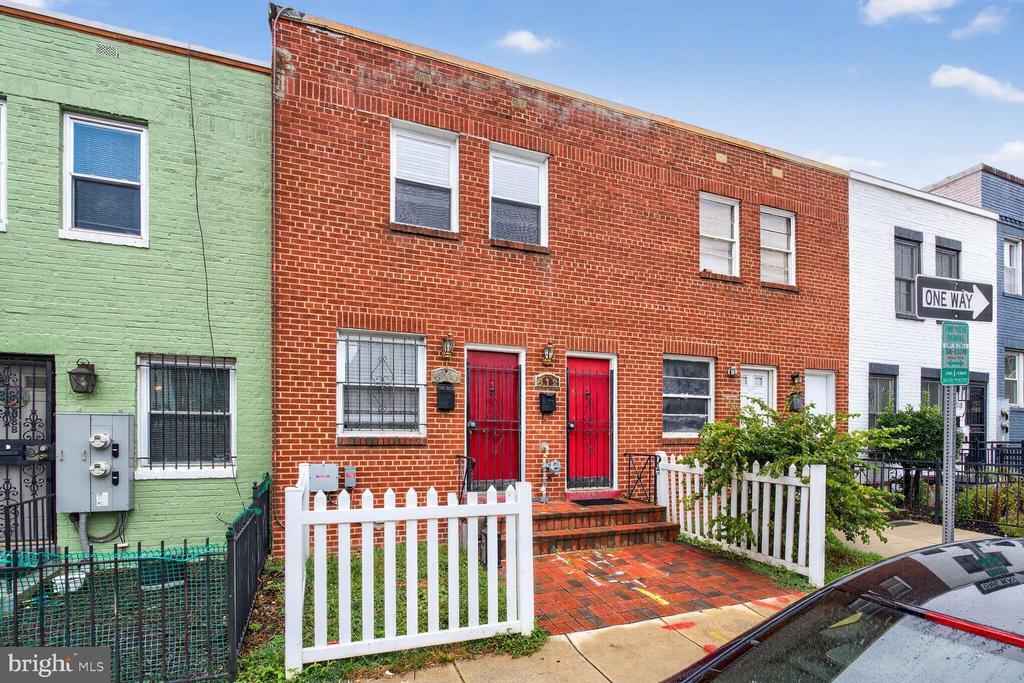 610 19th St NE in Washington, DC - Building Photo