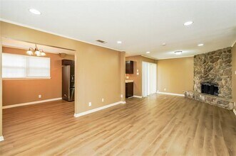 1510 Carlisle St in Irving, TX - Building Photo - Building Photo