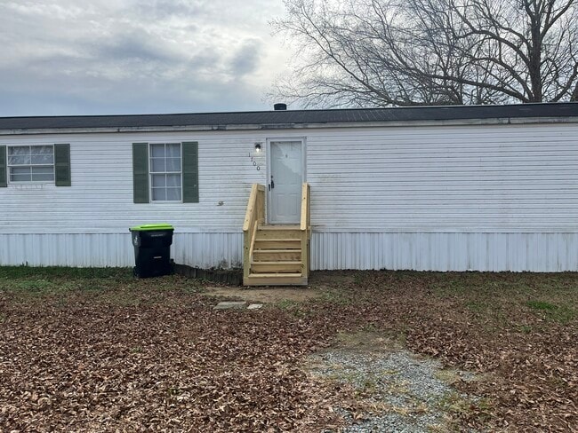 property at 1700 Lizzie Mill Rd