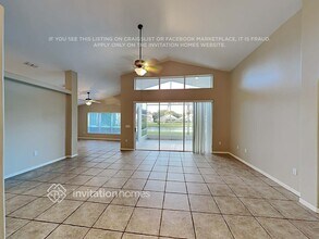 5422 Twin Creeks Dr in Valrico, FL - Building Photo - Building Photo