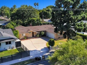 22222 Strathern St in Los Angeles, CA - Building Photo - Building Photo