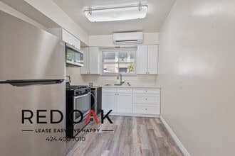 2437 S Centinela Ave in Santa Monica, CA - Building Photo - Building Photo