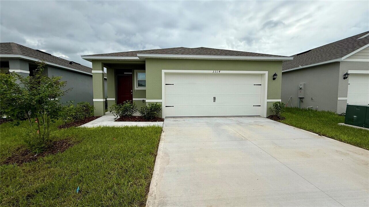 3314 Pine Lily Ave in Poinciana, FL - Building Photo