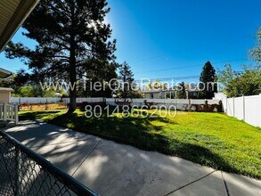 942 E Sego Lily Dr in Sandy, UT - Building Photo - Building Photo