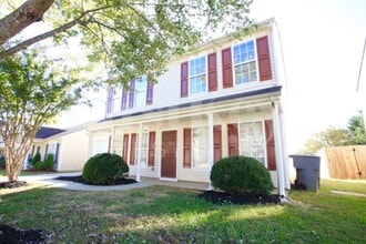 5327 Peachwood Dr in Charlotte, NC - Foto de edificio - Building Photo