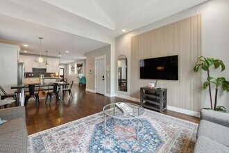 1405B Stainback Ave in Nashville, TN - Building Photo - Building Photo