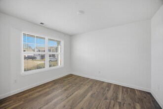 7740 Belhaven Ln in Knoxville, TN - Foto de edificio - Building Photo