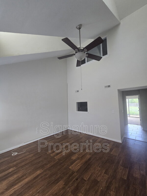 3831 Buchanan Dr in Virginia Beach, VA - Building Photo - Building Photo