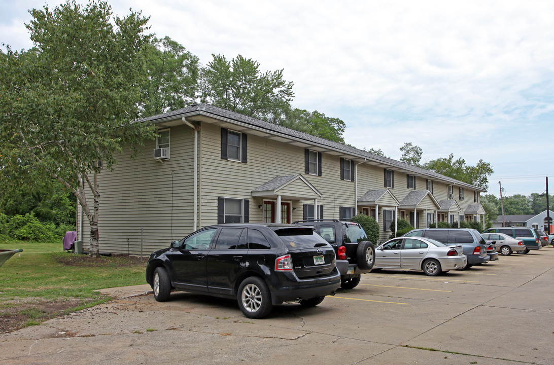 251 N Spring Grove St in Medina, OH - Building Photo