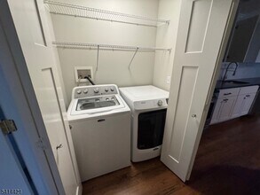 389 South St in Morristown, NJ - Building Photo - Building Photo