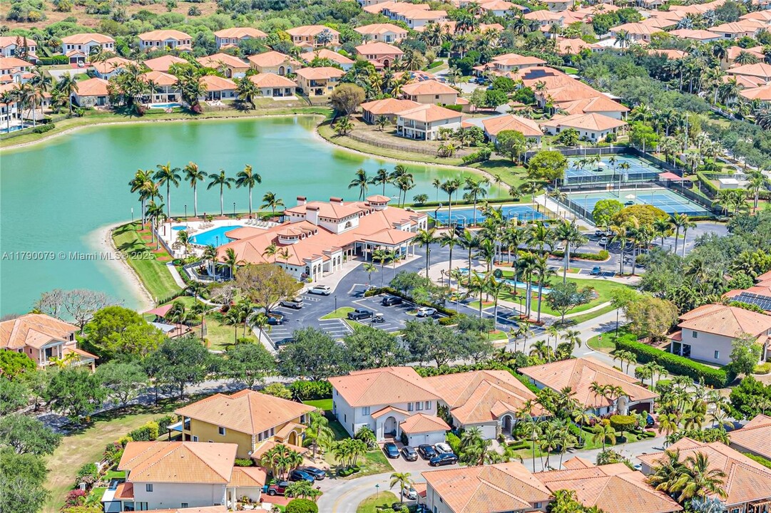 7831 SW 195th Terrace in Cutler Bay, FL - Building Photo