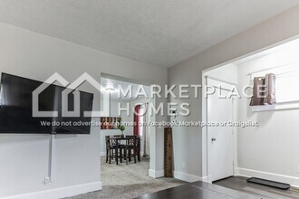 2428 N Capitol Ave in Indianapolis, IN - Building Photo - Building Photo