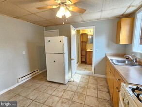 15 N Brooke St in Robesonia, PA - Building Photo - Building Photo