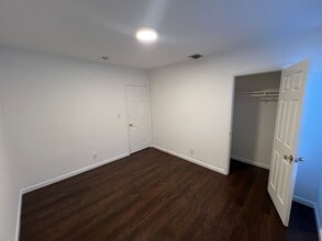 17164 Kingsbury St in Los Angeles, CA - Building Photo - Building Photo