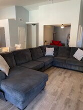 17424 W Rimrock St, Unit Guest Suite in Surprise, AZ - Foto de edificio - Building Photo