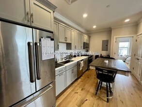 31 Orleans St, Unit 3 in Boston, MA - Building Photo - Building Photo