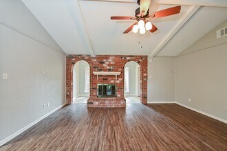 13706 Oleoke Ln in Houston, TX - Building Photo - Building Photo
